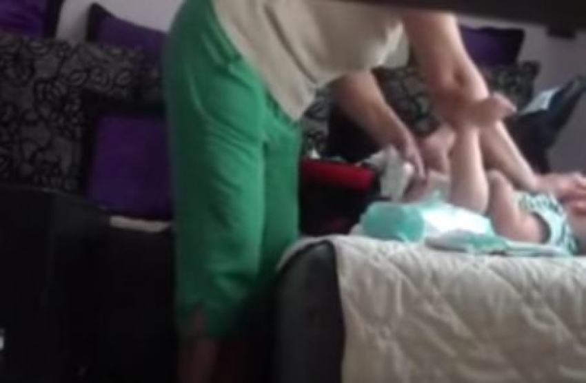 Dadilja tuče i maltretira bebu iz Skoplja!