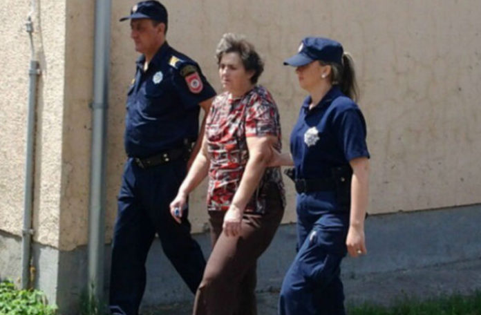 Babi monstrumu šest godina zatvora